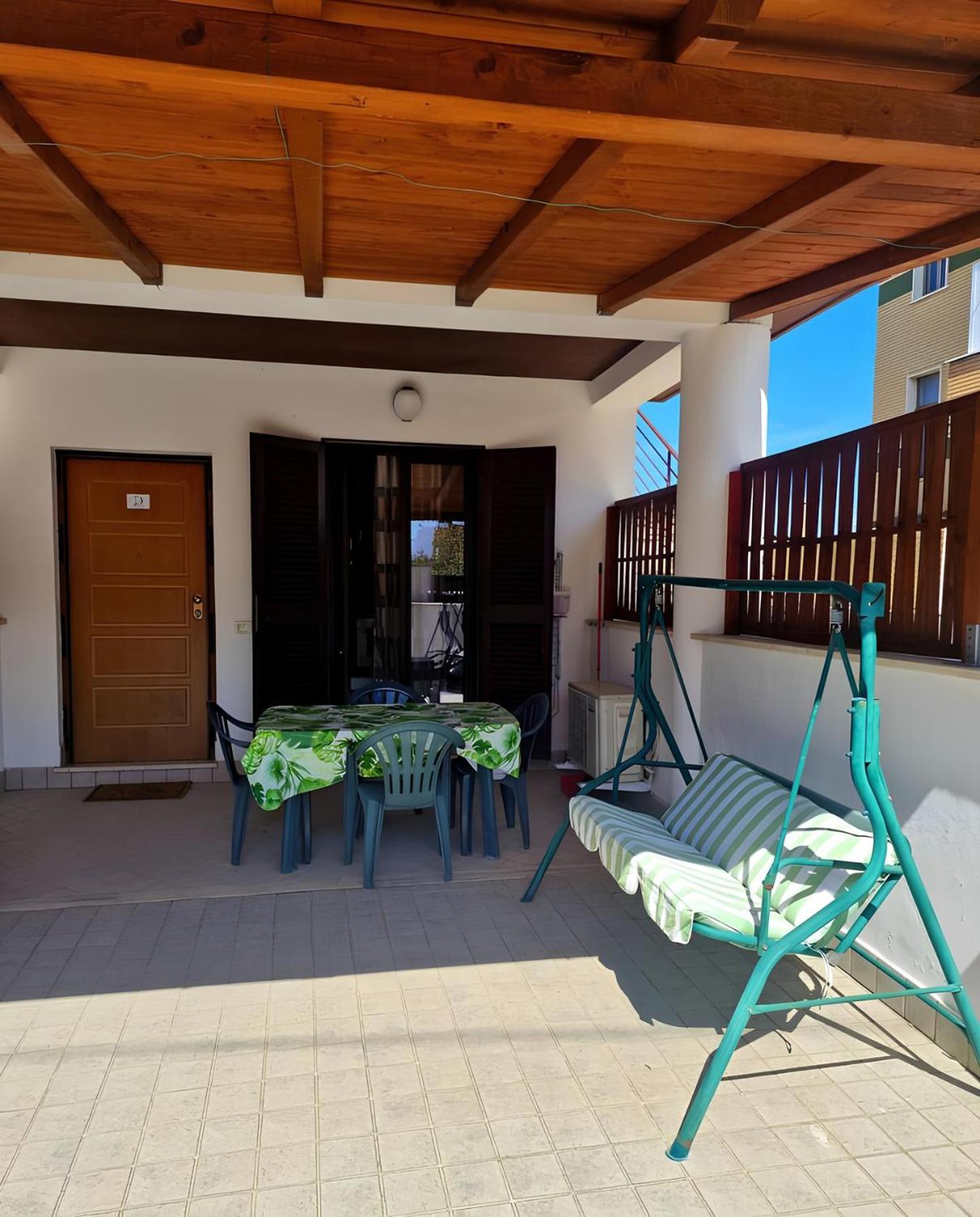 Domus Livio, 7 Min Fco Airport, Free Wifi, Garden Apartment, 2 Tv Hd Фьюмичино Экстерьер фото